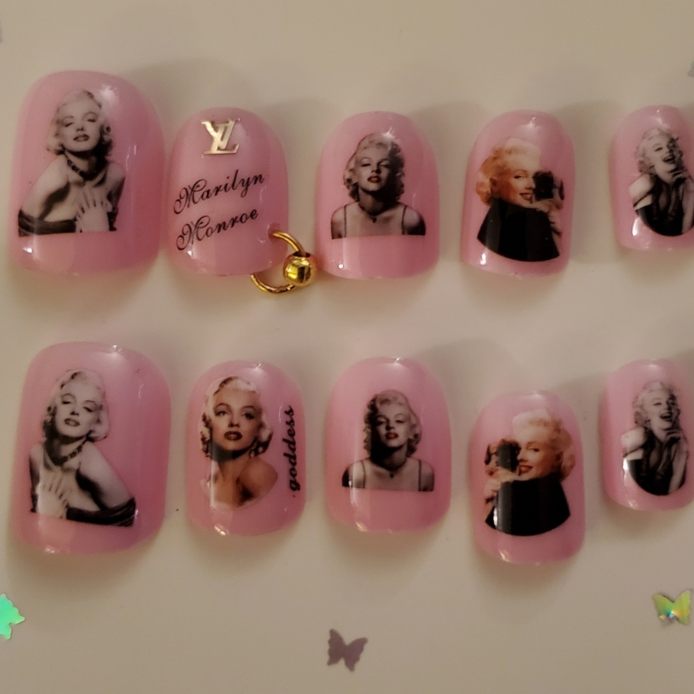 Nails 💅 - Picture 6 of 7